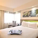 Hotel Hampton By Hilton 3*