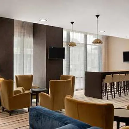 Hampton By Hilton ホテル 3*