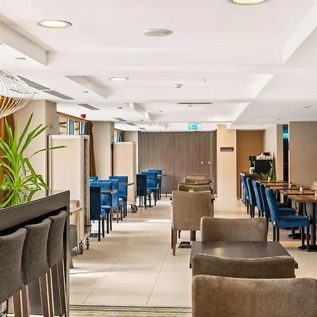 Hampton By Hilton 3* Kolozsvár