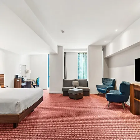 Ξενοδοχείο Hampton By Hilton 3*