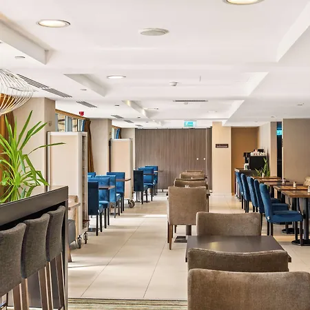 汉普顿克卢日纳波卡希尔顿酒店 克卢日-纳波卡