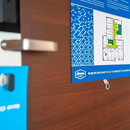 Hotel Hampton By Hilton 3*