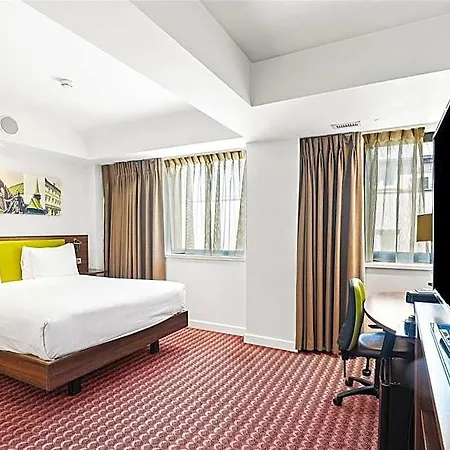 Hampton By Hilton