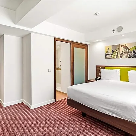 Hampton By Hilton