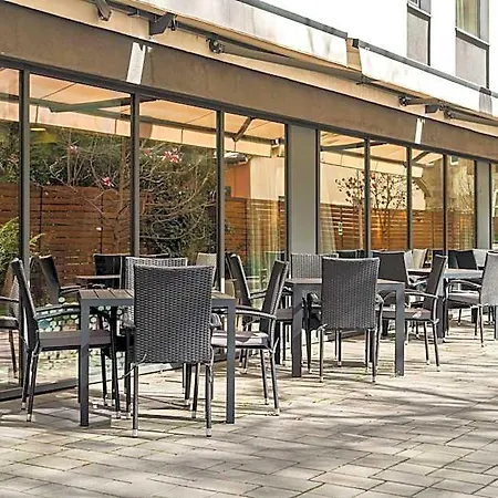 Hampton By Hilton Hotel 3*