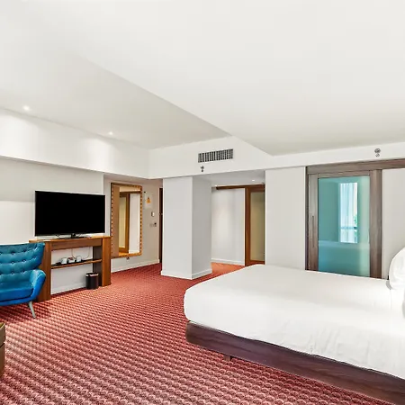 Hampton By Hilton 3*