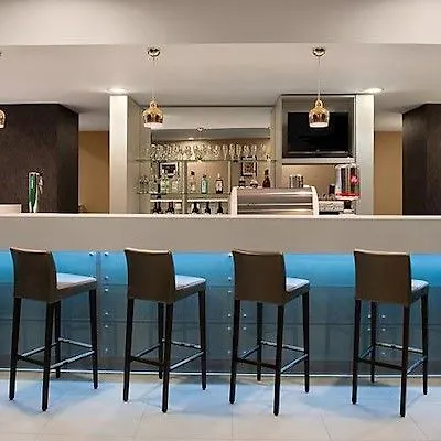 Hampton By Hilton Hotel
