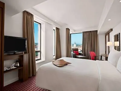Hampton By Hilton Hotel