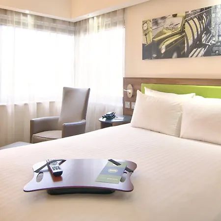 Hampton By Hilton ホテル 3*