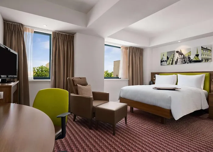 Hampton By Hilton Hotel