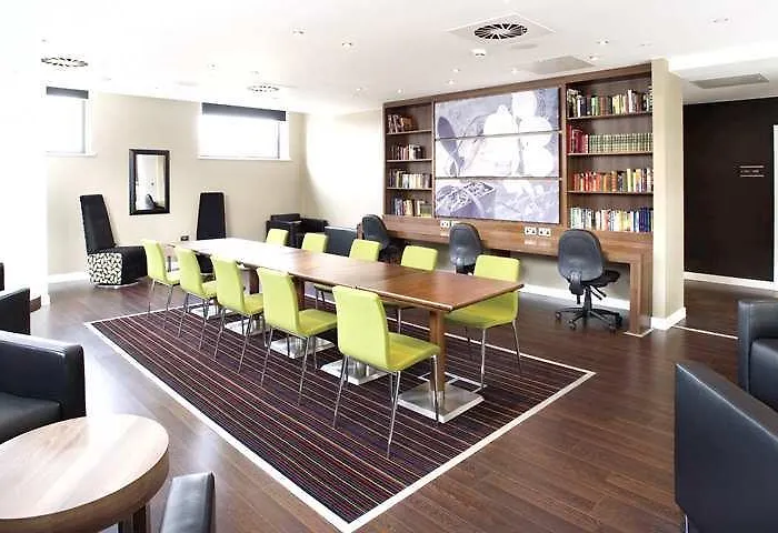 Отель Hampton By Hilton Клуж-Напока