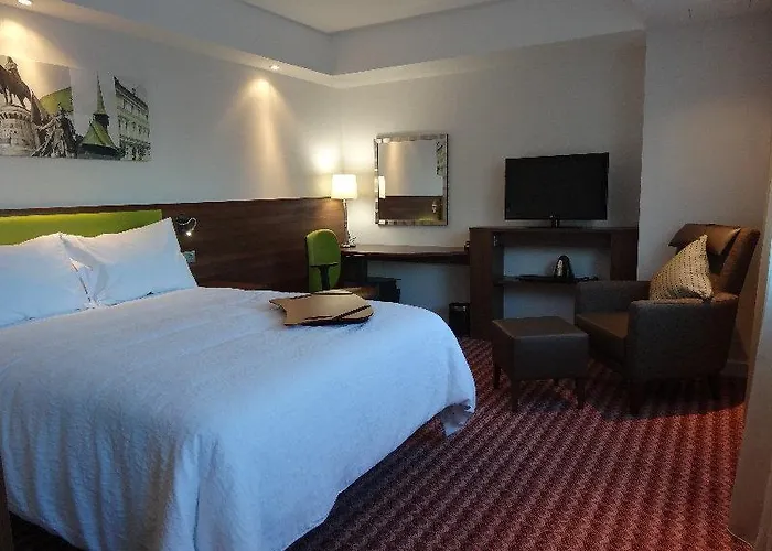 Hampton By Hilton 3*